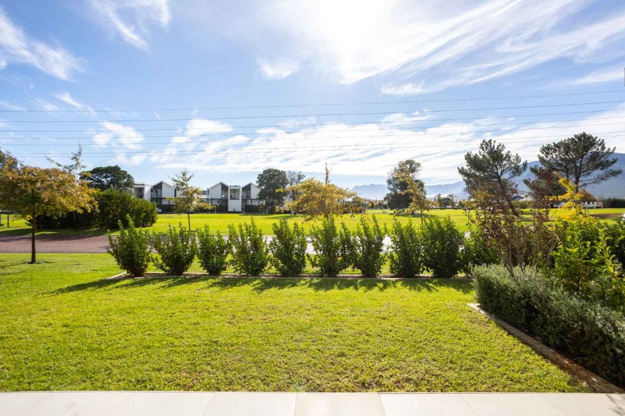 1 Bedroom Property for Sale in Val De Vie Estate Western Cape